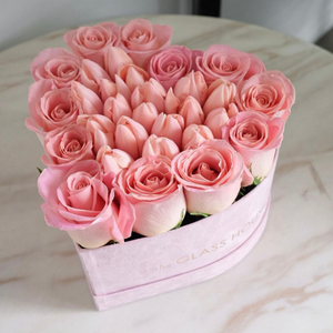 Roses & Tulips Center - Petite Heart Velvet Box