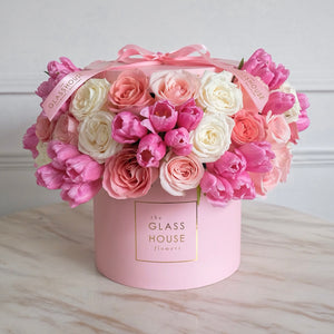 Gift of Blooms - Midi Round Box