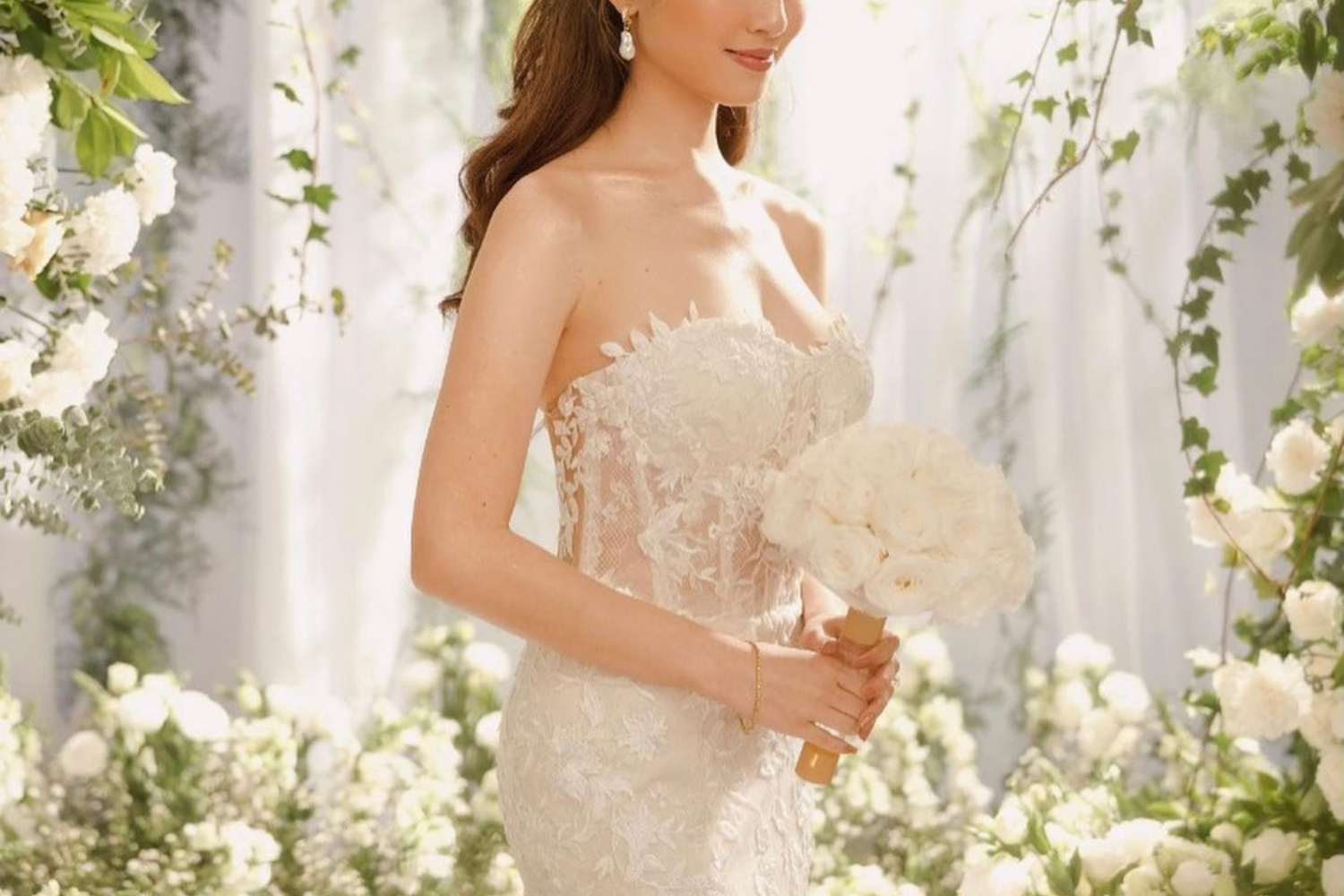 The Ultimate Guide to Wedding Entourage Flowers