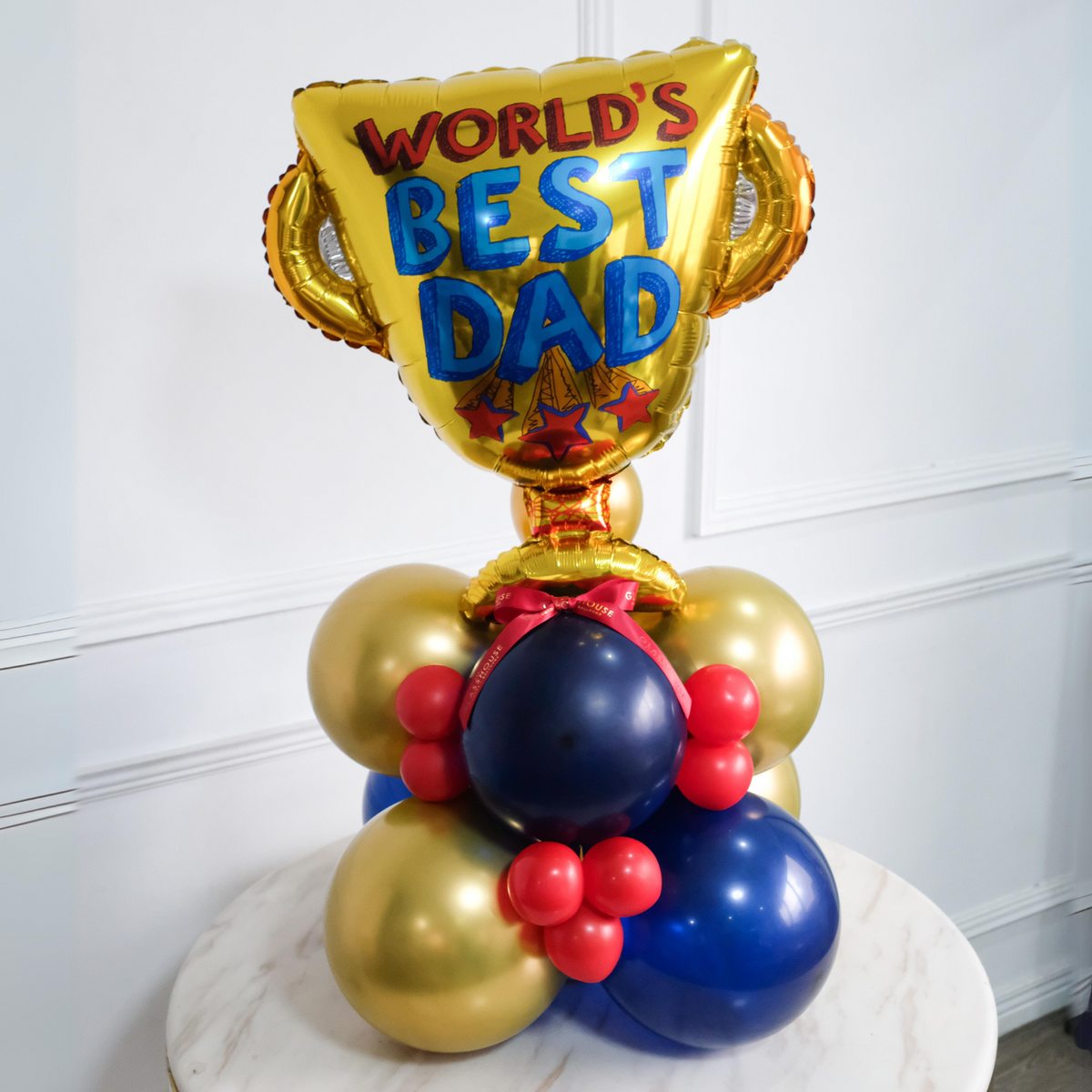 Best Dad Trophy Balloon Standee – The Glass House Flowers