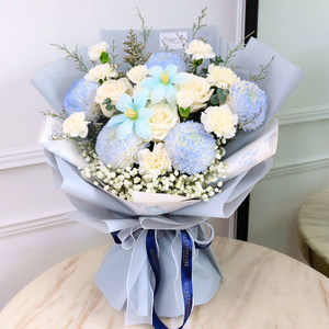 Blue Daydream Bouquet