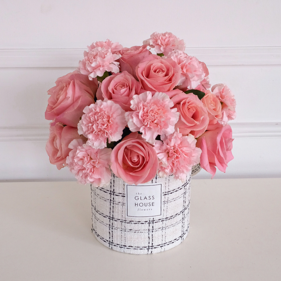 Roses & Carnations - Tweed Round Box